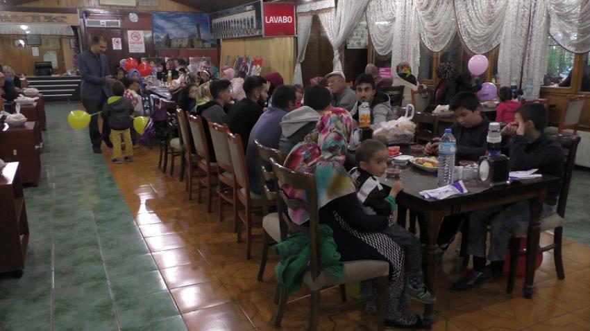 İHH, Beyşehir’de yetimleri iftarda buluşturdu