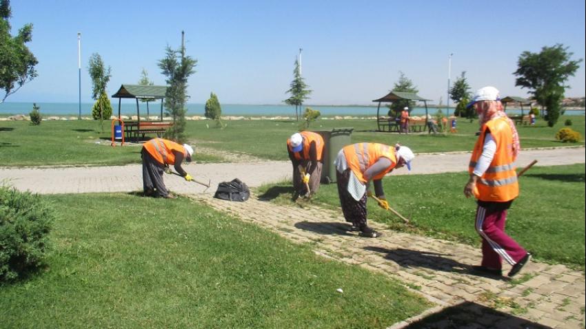 Beyşehir’in Park ve Bahçeleri Kadınlara Emanet