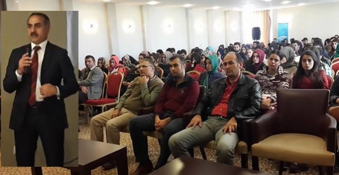 Yüksekokul öğrencilerine seminer 