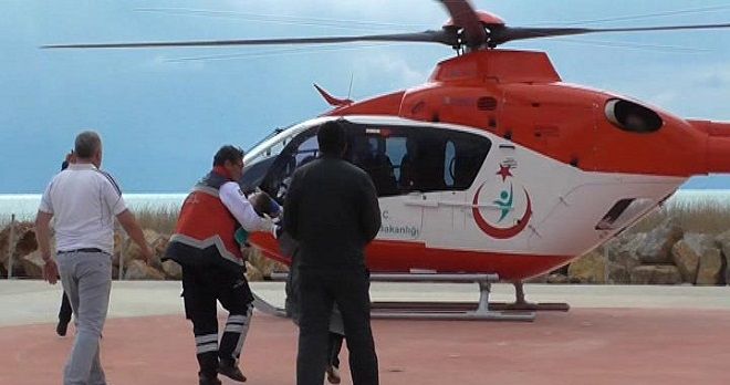 Zehirlenen Çocuğa Helikopter Ambulans