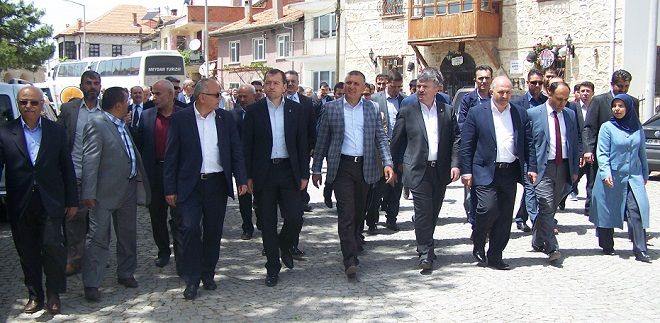 AK Parti'den Beyşehir Çıkarması