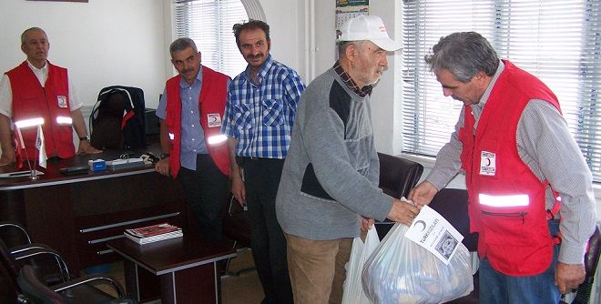 Kızılaydan Gıda Yardımı