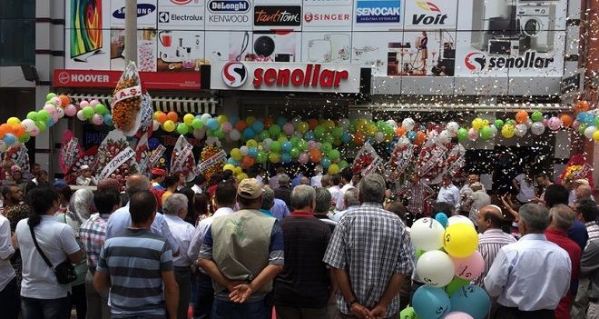 Şenollar Ticaret Hizmete Girdi