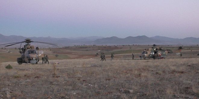 Askeri Helikopter Zorunlu İniş Yaptı