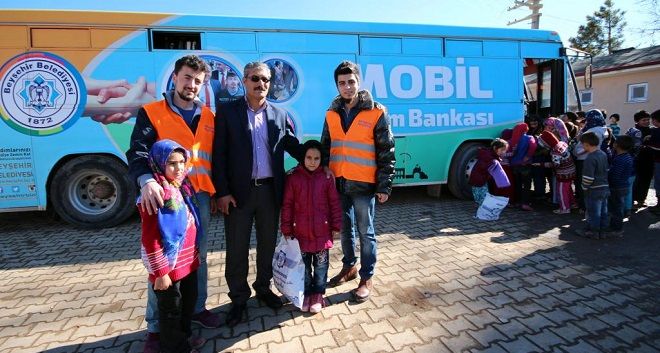 Öğrencilerden Bir Elde Sen Uzat Projesi