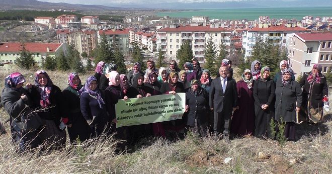 Kuran Kursu Kursiyerleri Ağaç Dikti