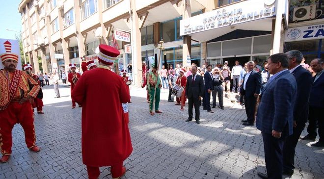 Davutoğlu Beyşehir Belediyesini Ziyaret Etti