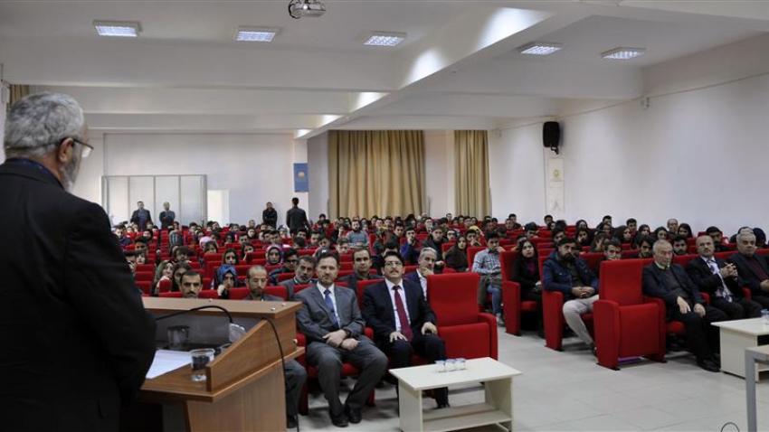 Müftü Akpınar Üniversite Öğrencileri ile Buluştu