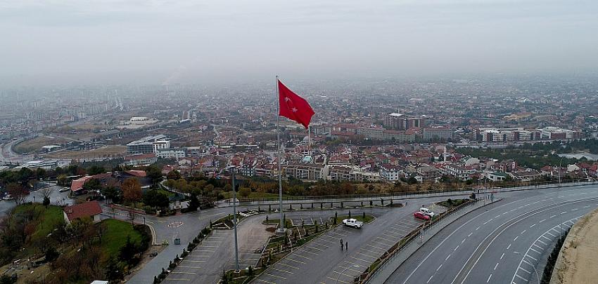 Büyükşehir’den Akyokuş’a Dev Türk Bayrağı