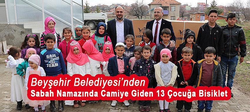 Beyşehir Belediyesi’nden Sabah Namazında Camiye Giden 13 Çocuğa Bisiklet