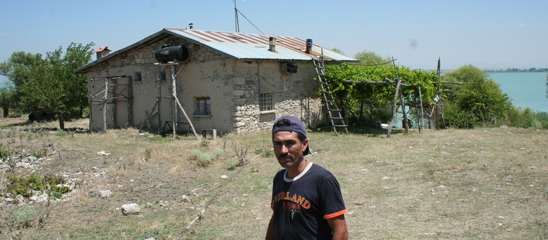 Adada Tek Başına Yaşam 