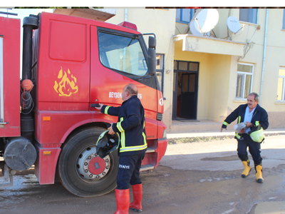 3,5 Dakikada Yangına Yetişiyorlar