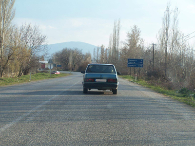 Yol Çalışmaları Sürüyor 