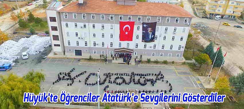 Hüyük’te Öğrenciler Atatürk’e Sevgilerini Gösterdiler