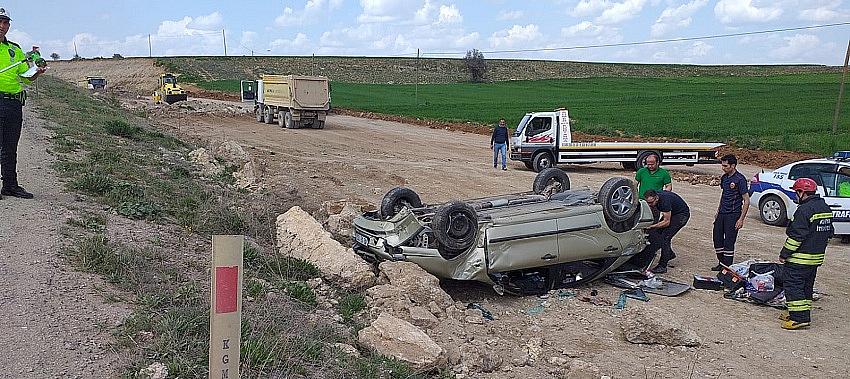 Beyşehir’de Otomobil Takla Attı, 2 Yaralı