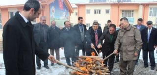 Protokol Kamp Ateşini Birlikte Yaktı