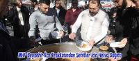 MHP Beyşehir İlçe Teşkilatı Şehitler İçin Helva Dağıttı