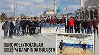 Genç Voleybolcular Gelişim Kampında Buluştu