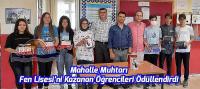 Mahalle Muhtarı, Fen Lisesi’ni Kazanan Öğrencileri Ödüllendirdi