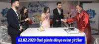 Özel günde masaya oturdular