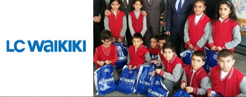 LC Waikiki Beyşehir'de 1383 Öğrenciyi Giydirdi