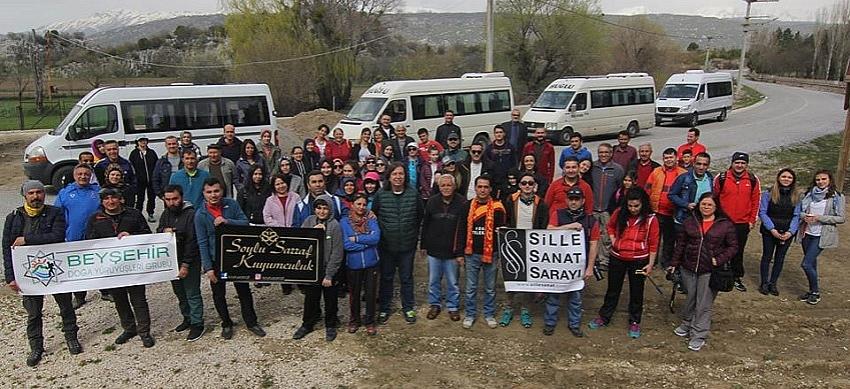 Doğa ve Fotoğraf Tutkunları Leylekler Vadisinde Buluştu