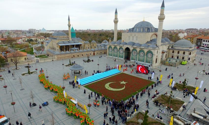 Konya, Cumhurbaşkanı Erdoğan’ı Türk Bayrağı Rekoru İle Karşılıyor