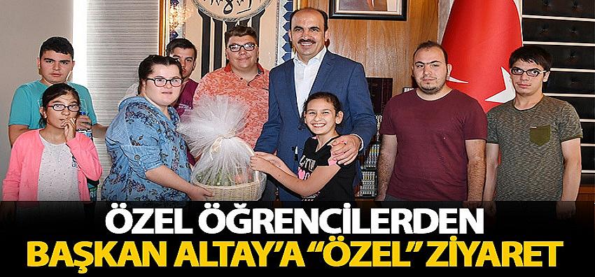 Özel Öğrencilerden Başkan Altay’a “Özel” Ziyaret