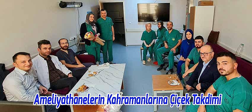 Beyşehir'de Ameliyathane Kahramanlarına Çiçek Takdim Edildi