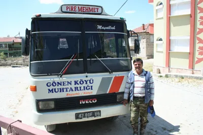 Köyüne Otobüs Hibe Etti