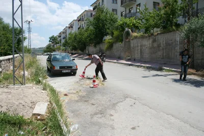 Yol Ortasındaki Elektrik Direği Kaldırıldı 