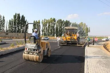 Asfalt çalışmaları hız kesmiyor