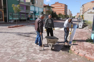 Drenaj hatları temizleniyor 