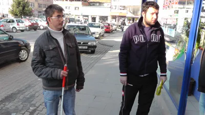 Görme engelli öğrencinin valizinin çalındığı iddiası