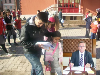 Öğrenciler tatilde bolca kitap okumalı 
