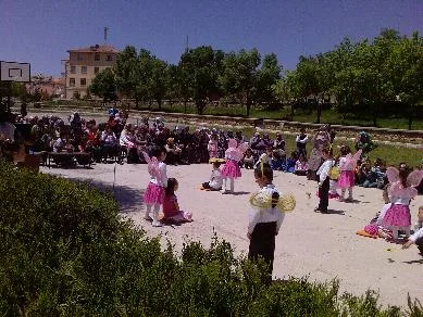 İlköğretim okulunda okuma bayramı