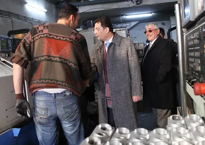 Şenol seçim gezilerini sürdürüyor
